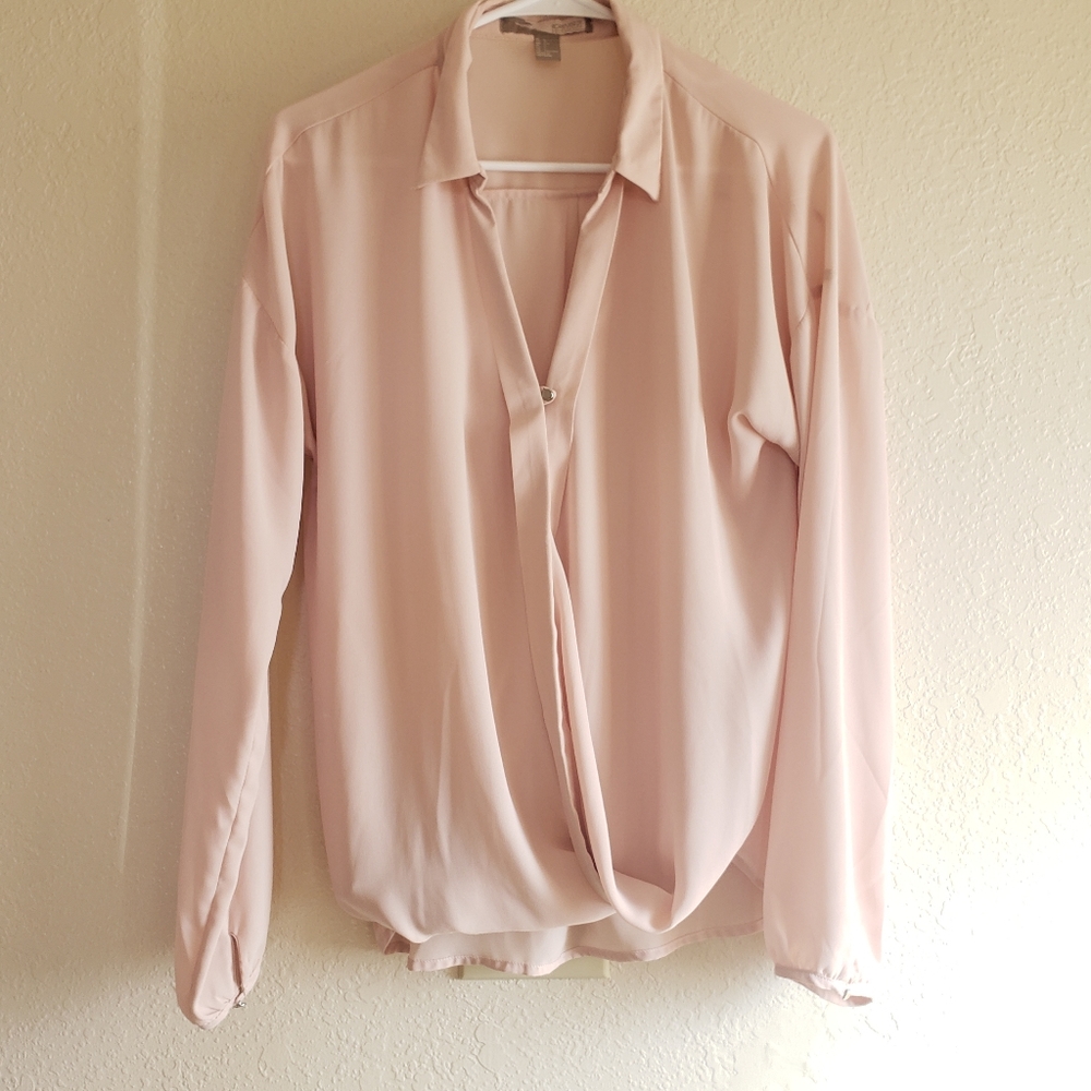 Forever 21 ladies flowy blush blouse